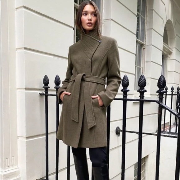 Aritzia Jackets & Blazers - Aritzia babaton Connor coat in olive green